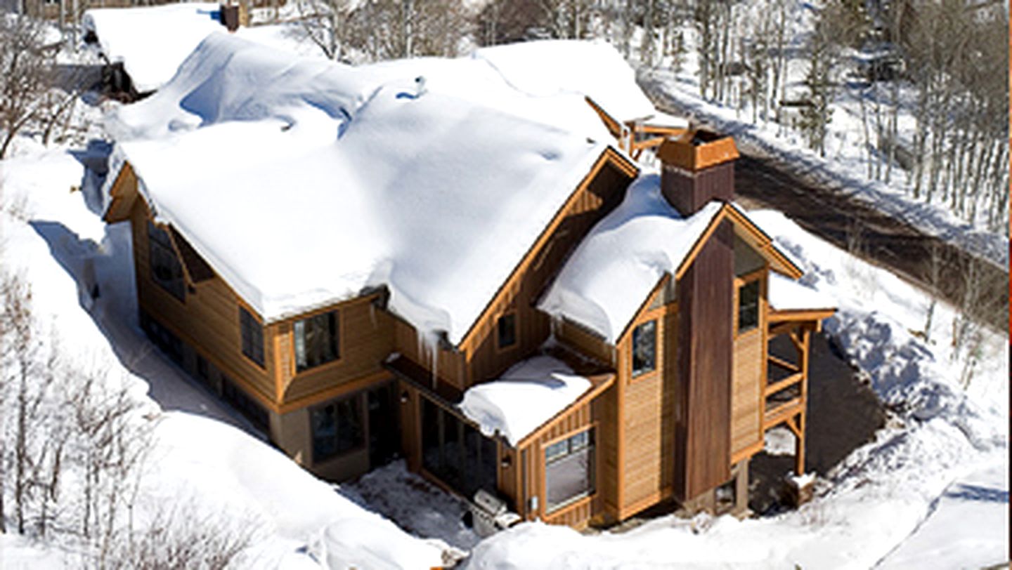 Ski Cabin Rental with a Beautiful Deck near Steamboat Springs, Colorado