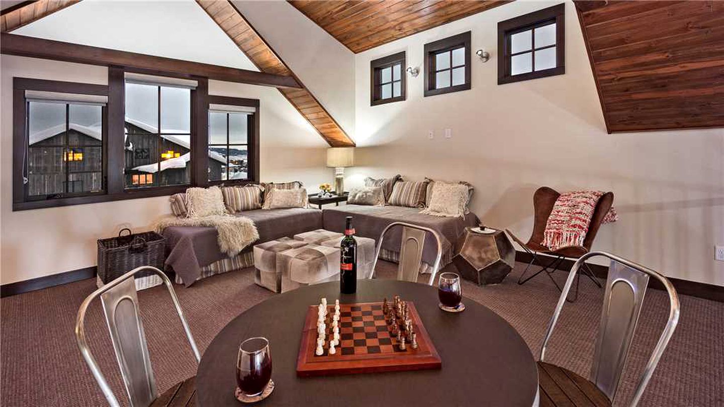 Luxury Vacation Rental with Spectacular Mountain Views in Steamboat Springs, Colorado