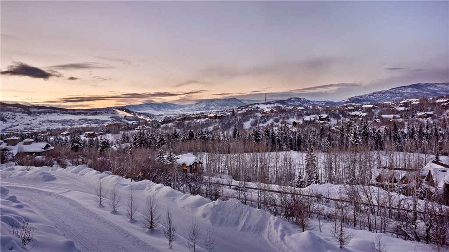 Luxury Vacation Rental with Spectacular Mountain Views in Steamboat Springs, Colorado