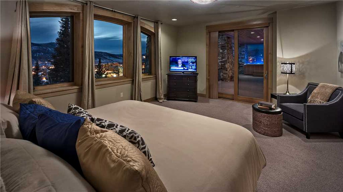 Stately 32-Person Vacation Rental for a Ski Retreat in Steamboat Springs, Colorado