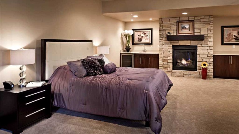 Cabins (Steamboat, Colorado, United States)