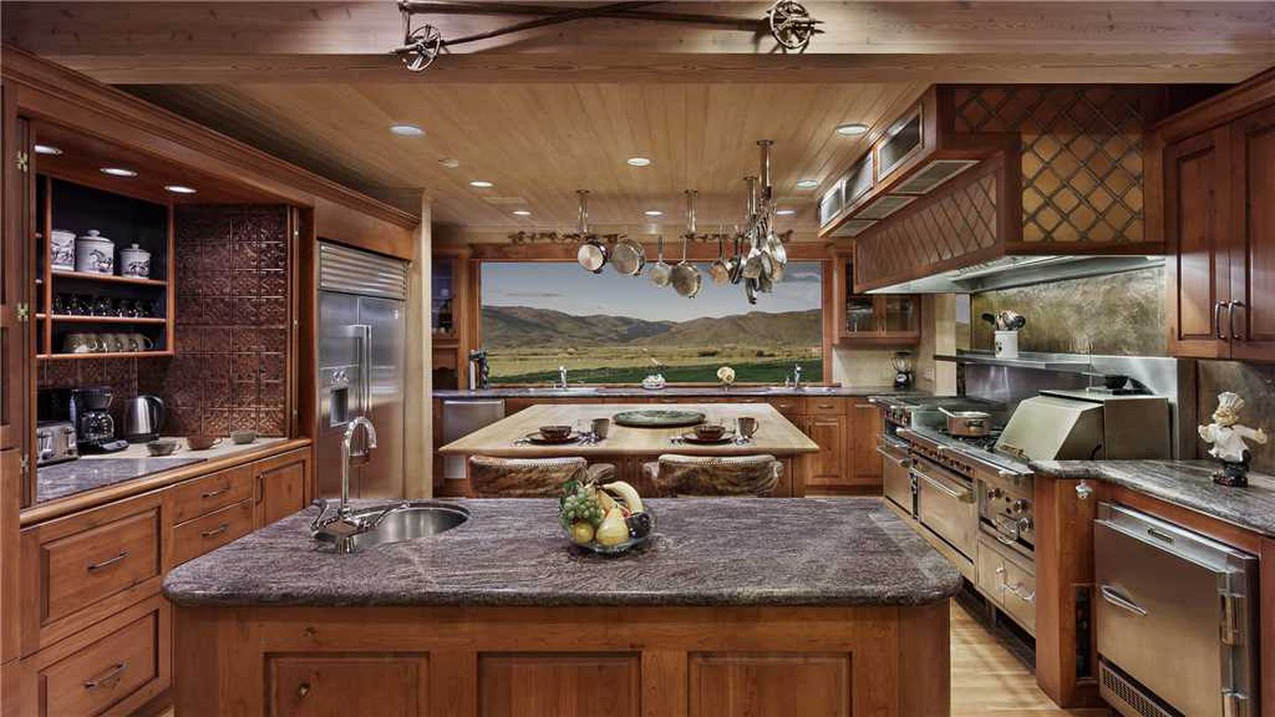 Extraordinary Vacation Rental with a Heated Pool in the Yampa Valley, Colorado