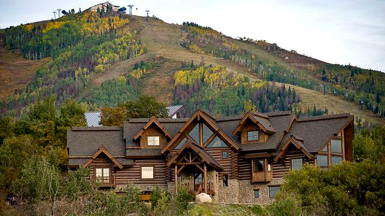 Log Cabins (Steamboat Springs, Colorado, United States)