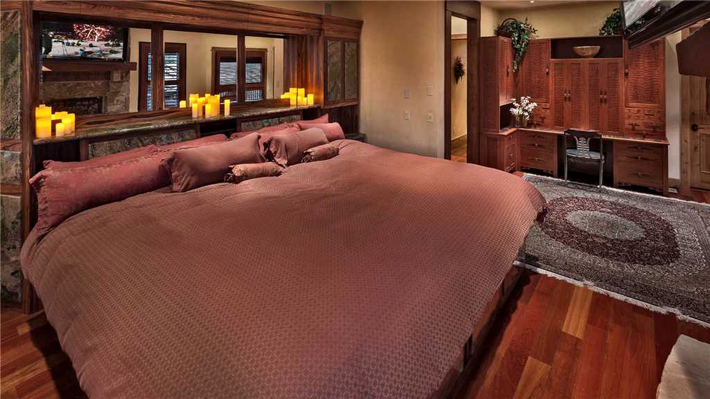 Luxury Vacation Rental with a Hot Tub and Indoor Climbing Wall in Steamboat Springs, Colorado