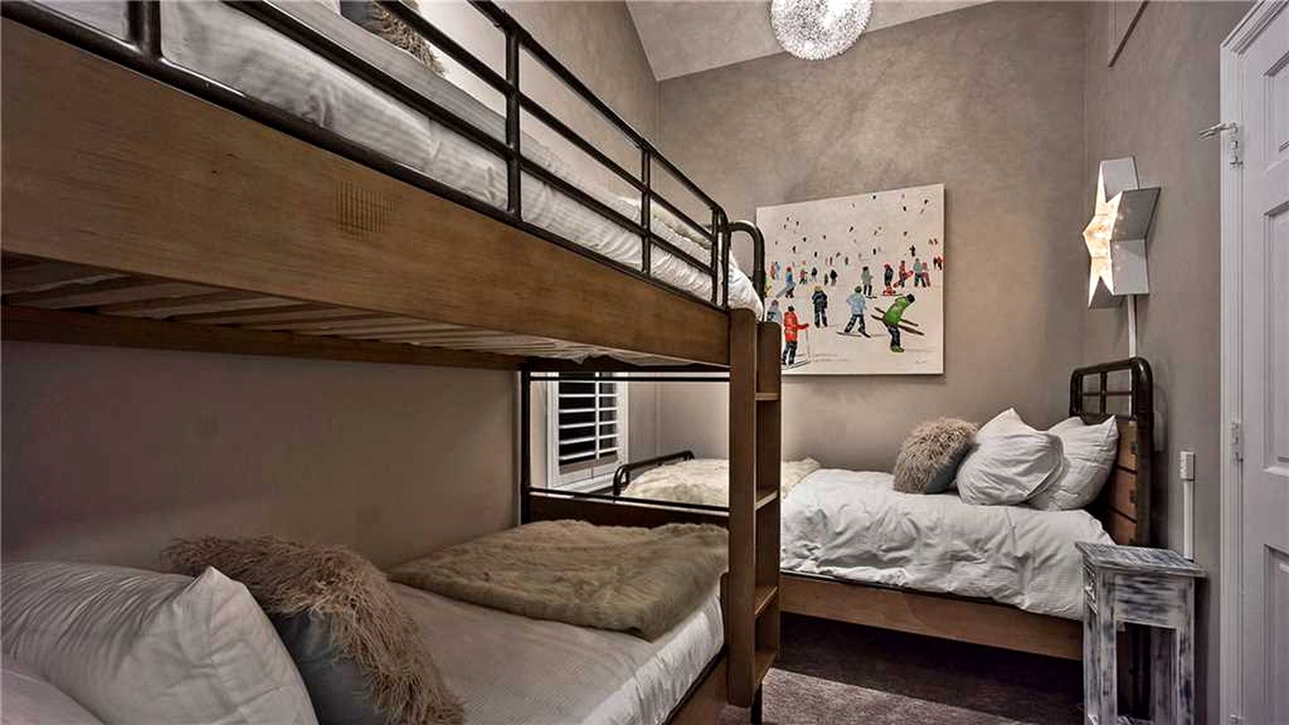 Spacious Vacation Rental for a Mountain Getaway near Fish Creek Falls, Colorado