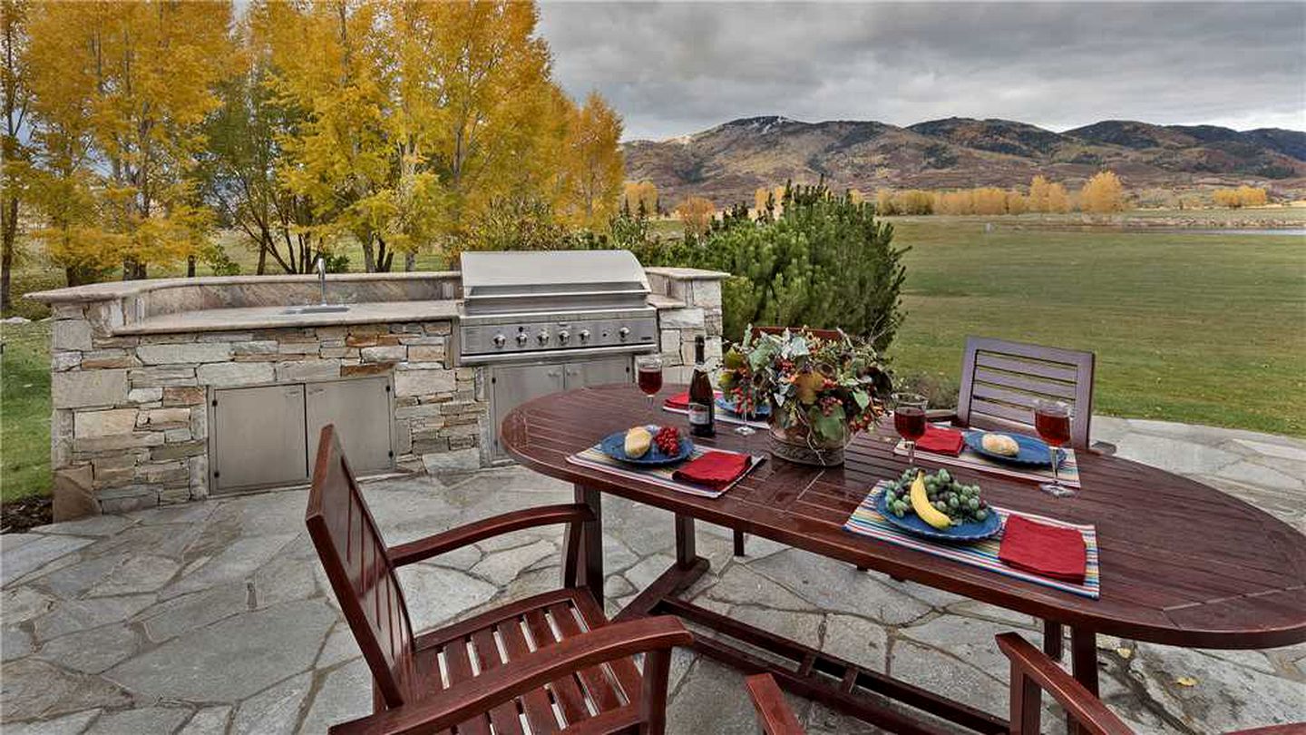 Magnificent Vacation Rental on a 155-Acre Property near Stagecoach State Park, Colorado