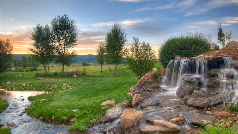 Cabins (Steamboat Springs, Colorado, United States)