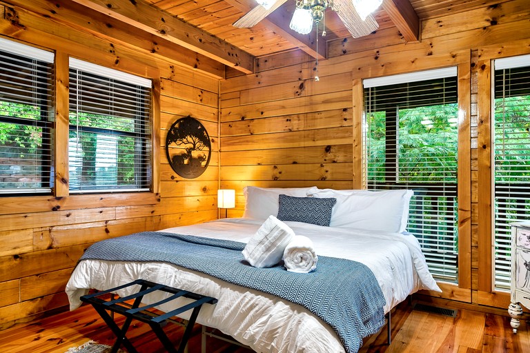Log Cabins (United States of America, Sevierville, Tennessee)