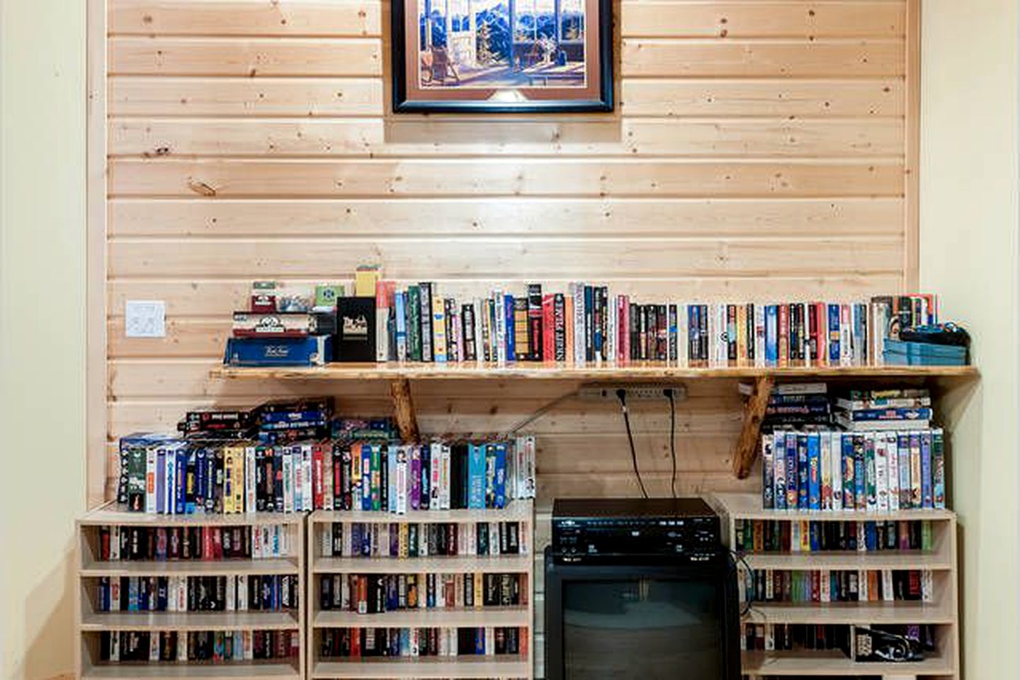 Stunning Luxury Cabin Rental for Seven with Private Hot Tub near Mount Baker