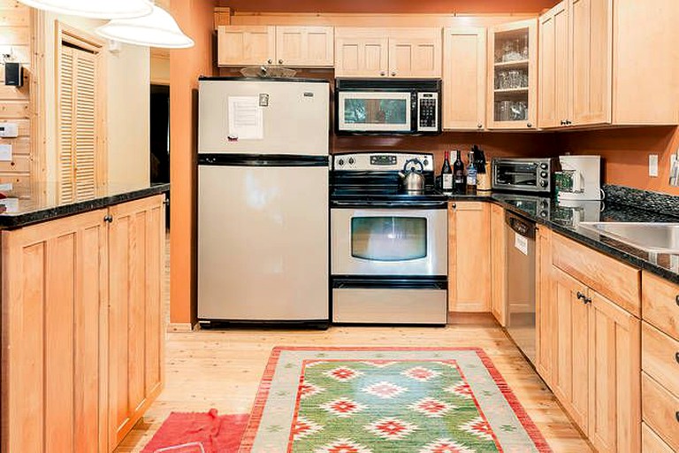 Cabins (Glacier, Washington, United States)