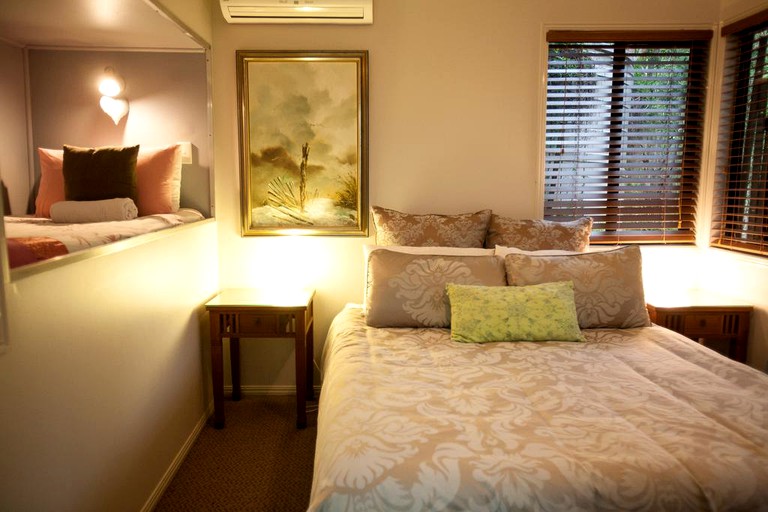 Mt. Cotton Retreat, Cabins 53035, Brisbane, Australia Glamping Hub