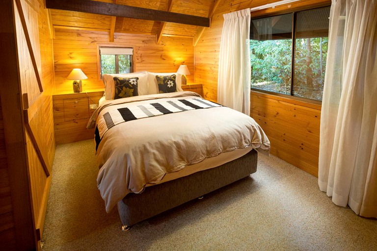 Cabins (Mount Glorious, Queensland, Australia)