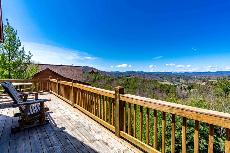 Cabins (United States of America, Fleetwood, North Carolina)