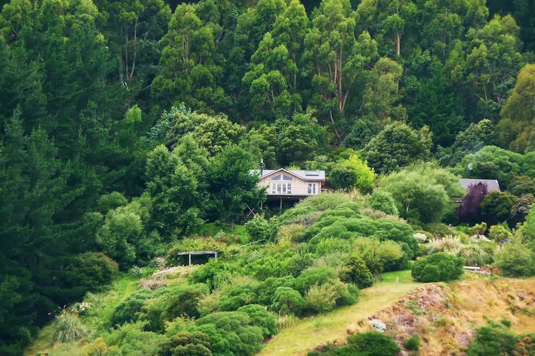 Cottages (Akaroa, South Island, New Zealand)