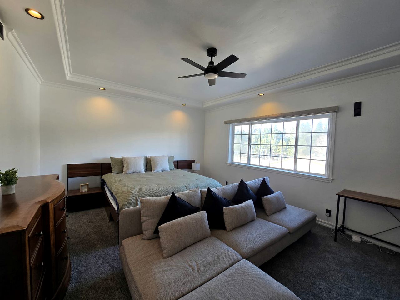 Outstanding Cottage Munguia Summit Camp
