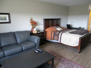 Beautiful Eco-Friendly Glamping Accommodation in Cold Lake, Alberta photo 5