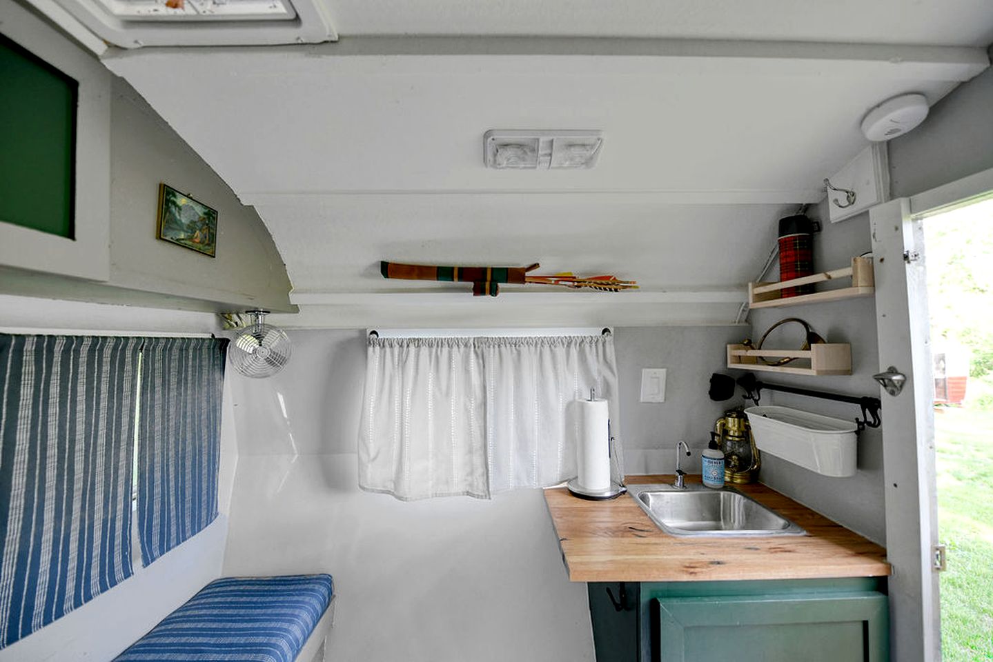 Three Cute Vintage Trailers on a Wonderful Site for a Fantastic Group Escape in Nature in Troy, Wisconsin