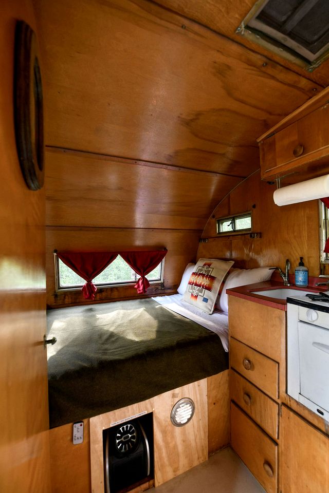 Three Cute Vintage Trailers on a Wonderful Site for a Fantastic Group Escape in Nature in Troy, Wisconsin