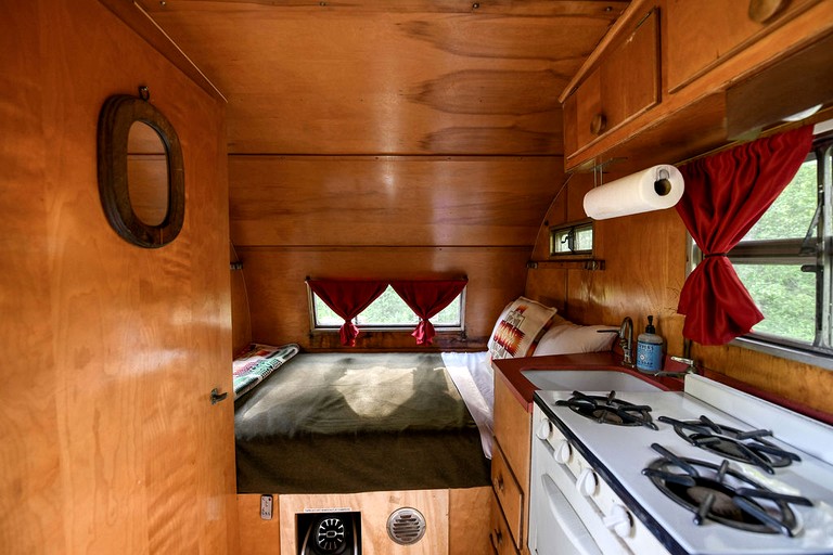 Caravans (United States of America, East Troy, Wisconsin)