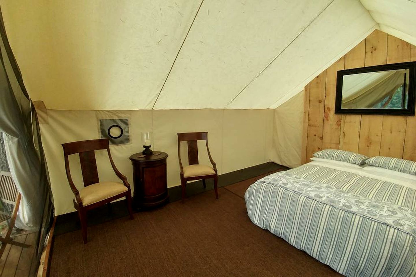 Amazing Lakefront Tent Rentals for a Secluded Glamping Getaway near Algonquin Park, Ontario