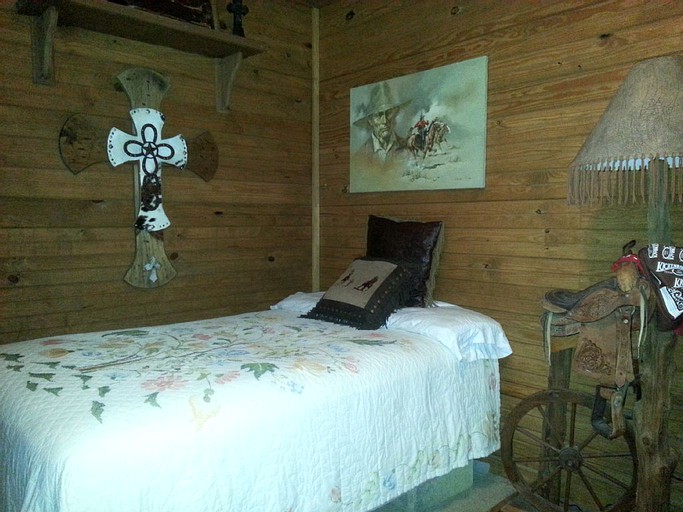 Nature Lodges (Alba, Texas, United States)