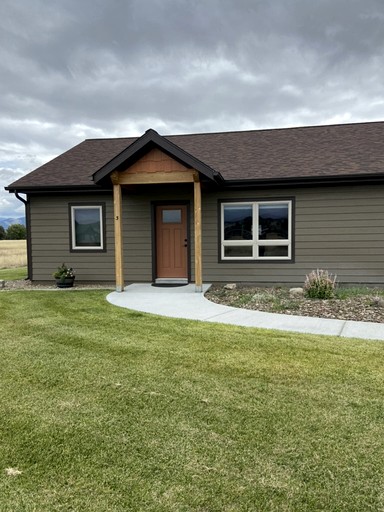 Vacation Rentals (United States of America, Ennis, Montana)