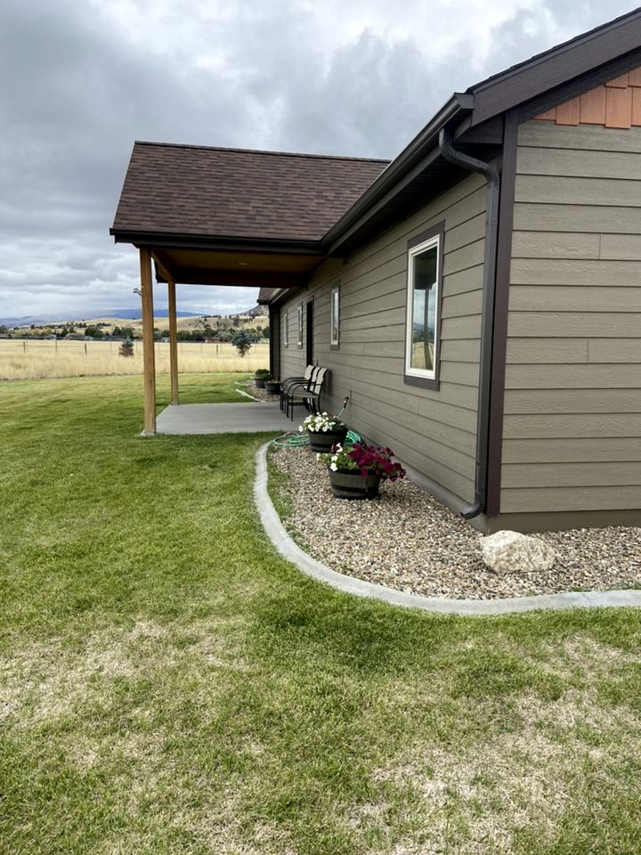 Modern Vacation Home with Madison Range Views near Madison River, Ennis Montana
