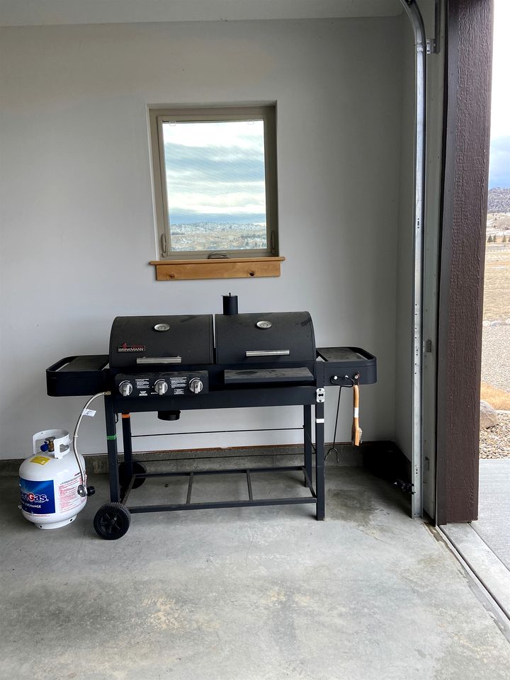 Modern Vacation Home with Madison Range Views near Madison River, Ennis Montana