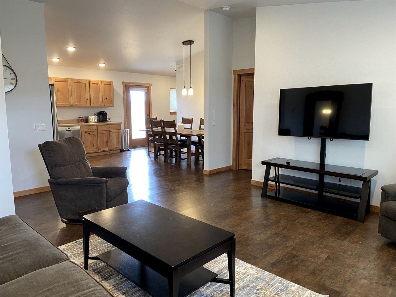 Modern Vacation Home with Madison Range Views near Madison River, Ennis Montana