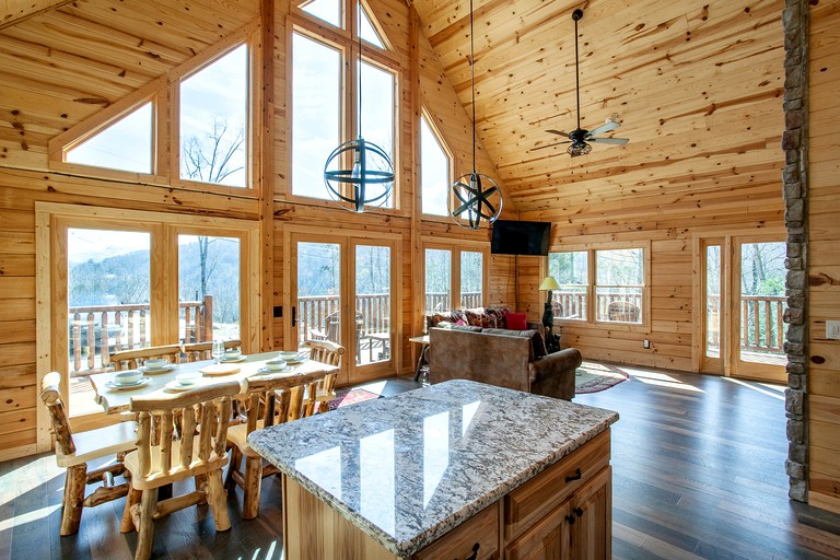 Cabins (United States of America, Gatlinburg, Tennessee)