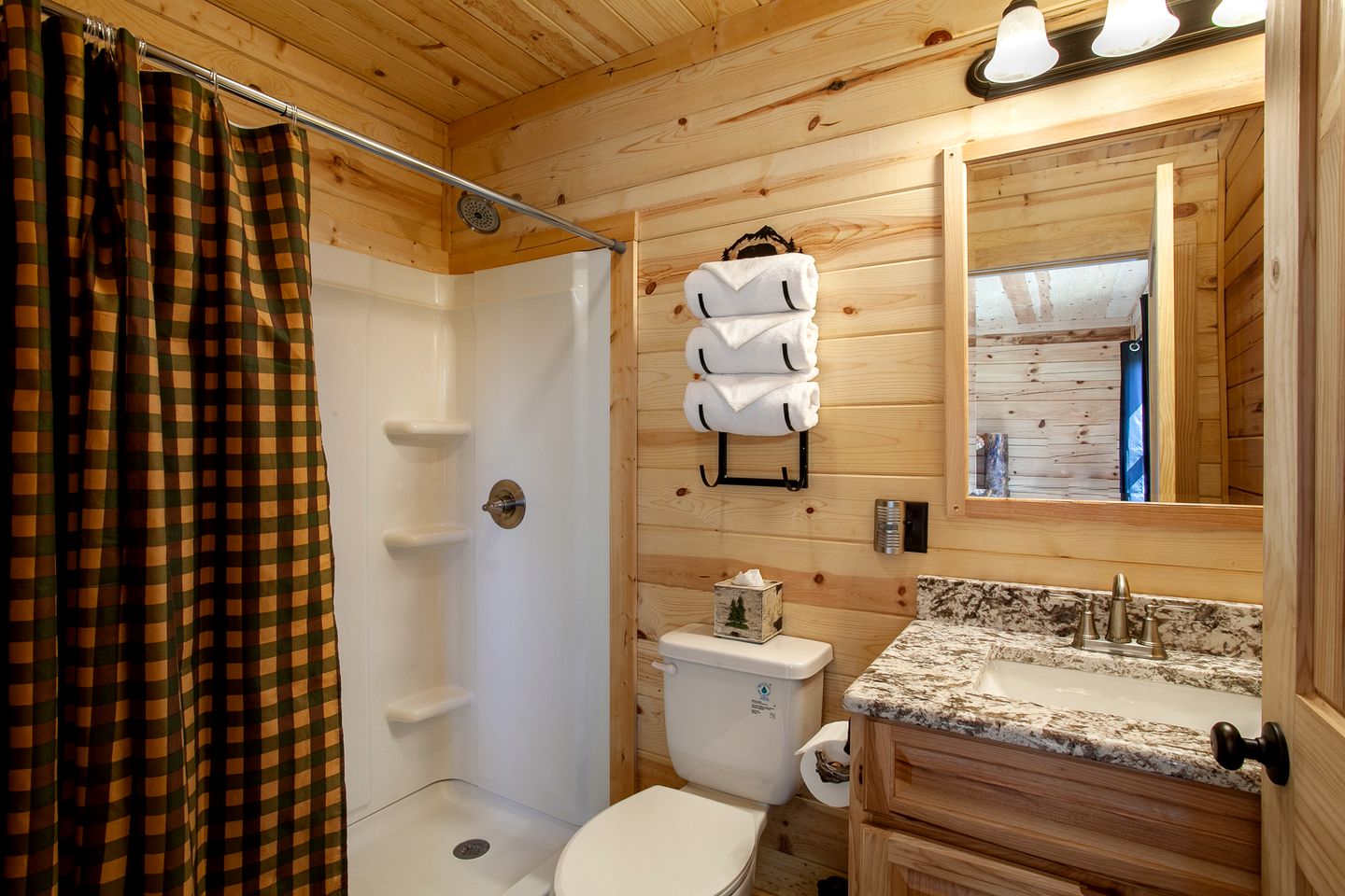 Spacious Tennessee Glamping Cabins for Unforgettable Escapes in Gatlinburg