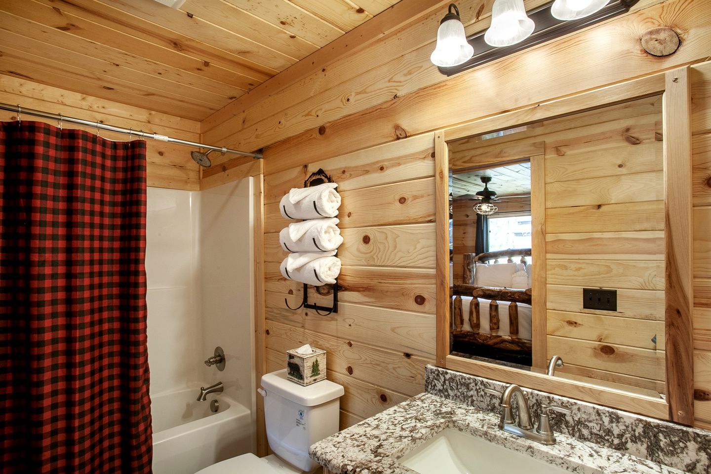 Spacious Tennessee Glamping Cabins for Unforgettable Escapes in Gatlinburg