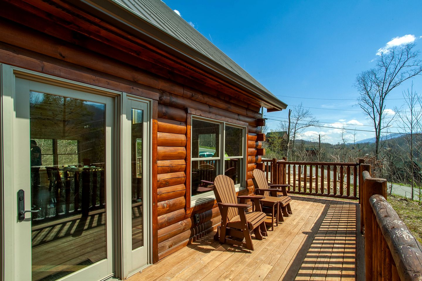 Spacious Tennessee Glamping Cabins for Unforgettable Escapes in Gatlinburg