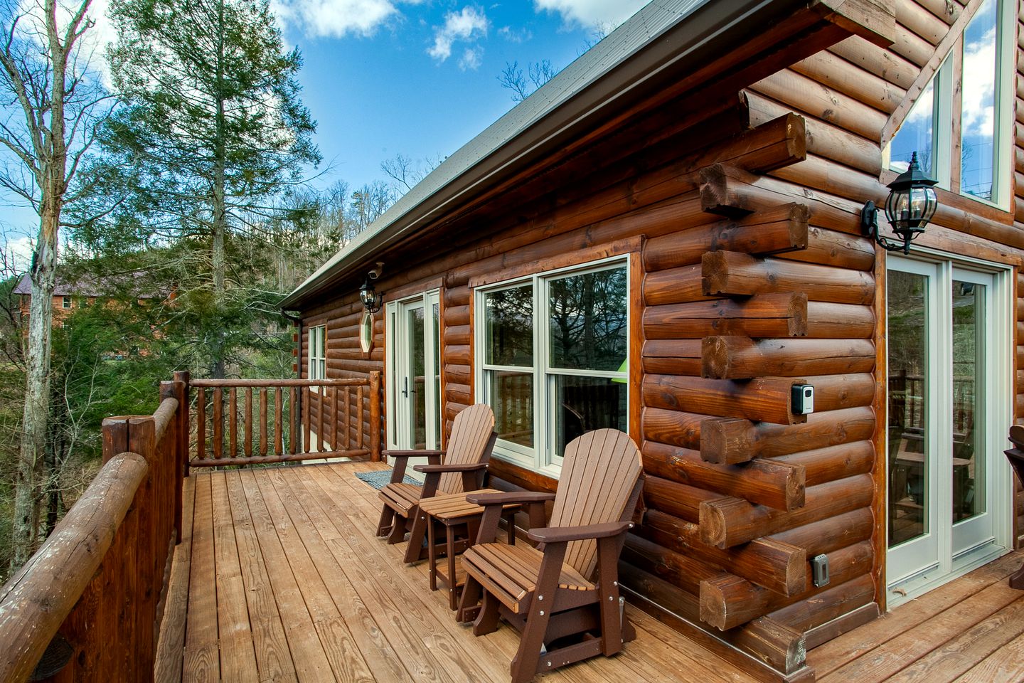 Spacious Tennessee Glamping Cabins for Unforgettable Escapes in Gatlinburg