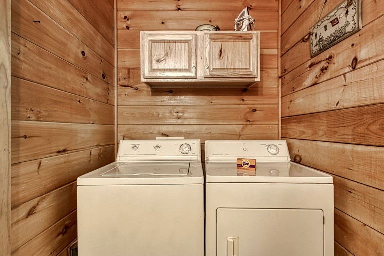 Log Cabins (United States of America, Pigeon Forge, Tennessee)