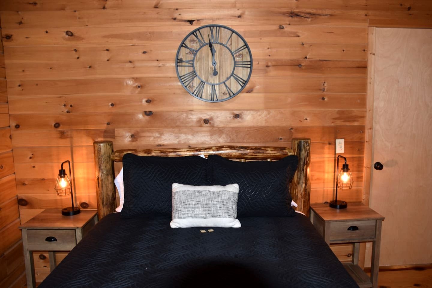 Pet-Friendly Cabin Near Great Smoky Mountains, Tennessee