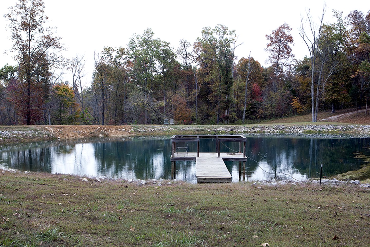 Sleek Two-Person Accommodation for a Getaway near Lake Barkley, Kentucky