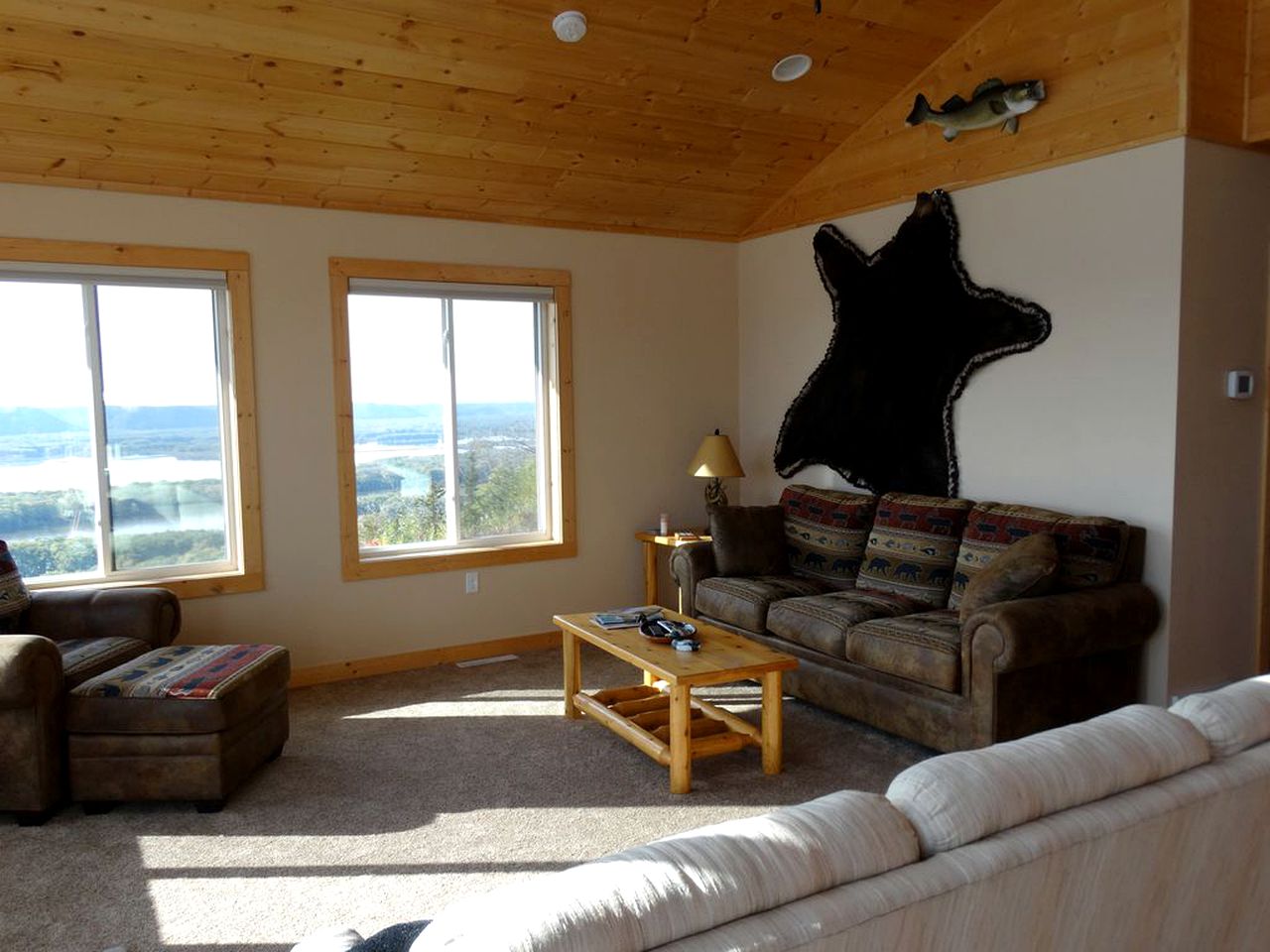 Waterfront Vacation Rental Overlooking the Mississippi River in De Soto, Wisconsin