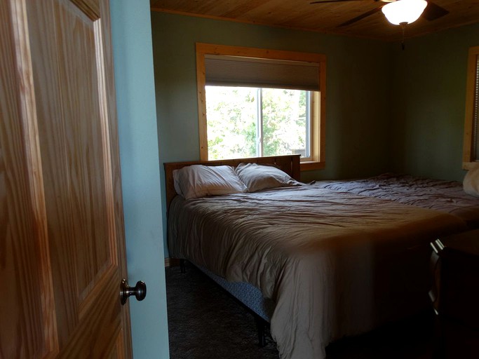 Cabins (De Soto, Wisconsin, United States)