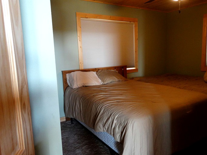 Cabins (De Soto, Wisconsin, United States)