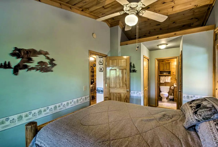 Log Cabins (Bryson City, North Carolina, United States)