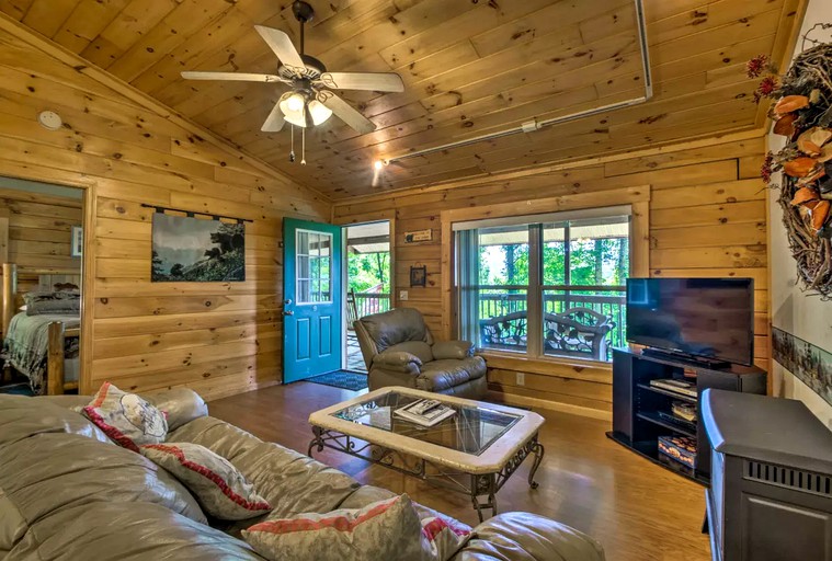 Log Cabins (Bryson City, North Carolina, United States)