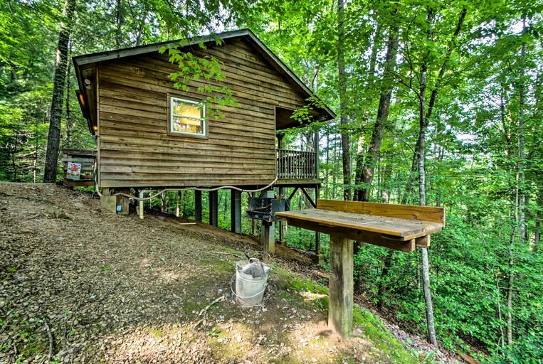 Cabins (Bryson City, North Carolina, United States)