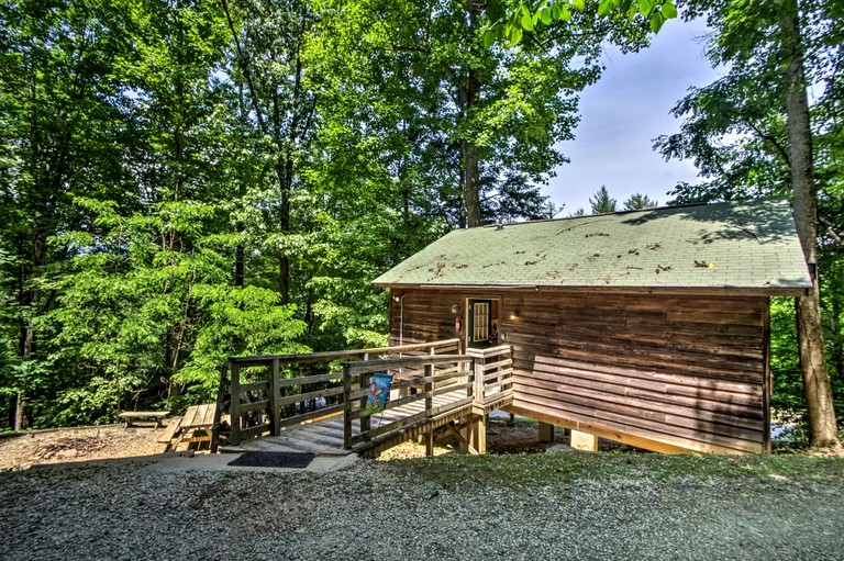 Cabins (Bryson City, North Carolina, United States)