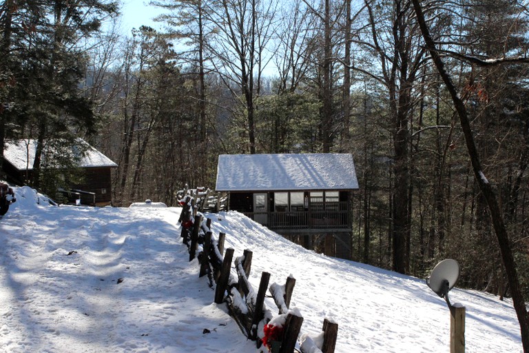 Cabins (Bryson City, North Carolina, United States)