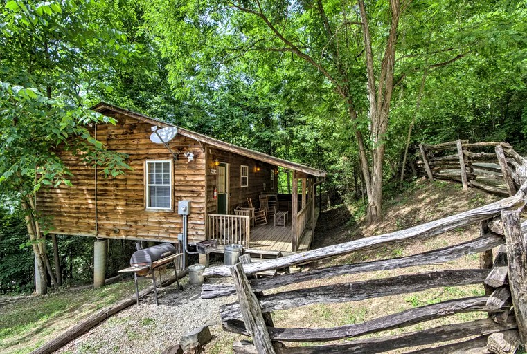 Cabins (Bryson City, North Carolina, United States)