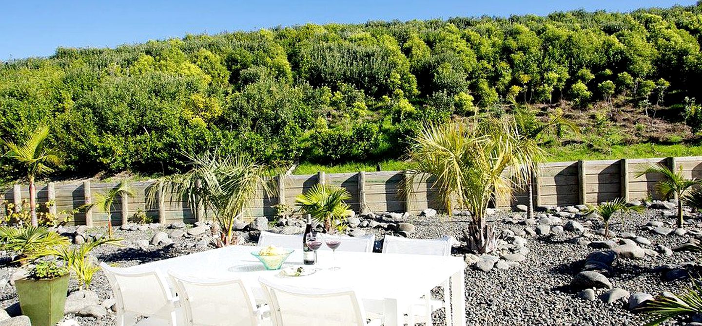 Romantic Lodge Rental in the Heart of Wine Country, Napier, New Zealand