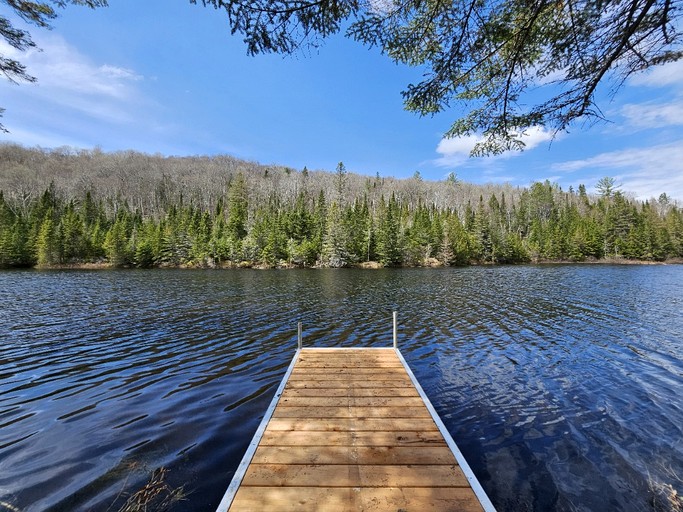 Domes (Canada, Matawinie, Quebec)