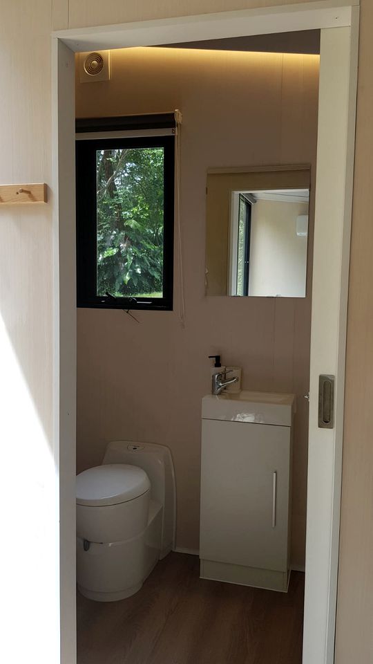 Lovely Tiny House Surrounded by Wildlife in Queensland