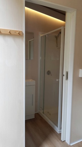 Tiny Houses (Australia, Bahrs Scrub, Queensland)